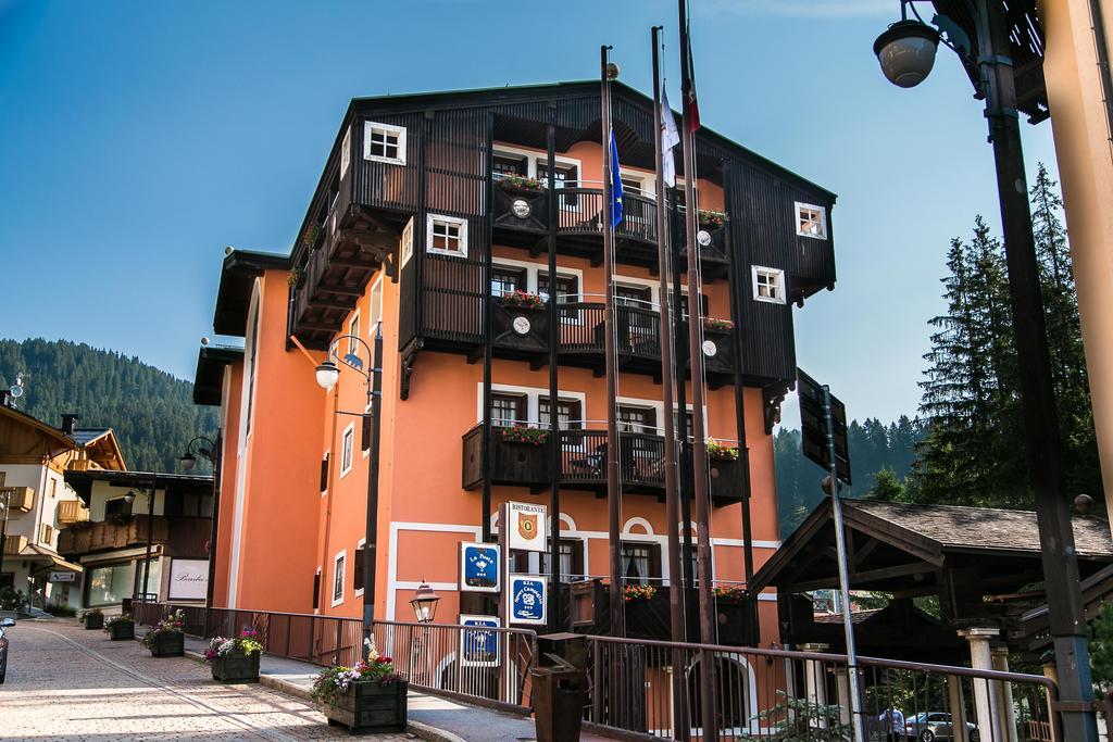 Hotel Posta R.T.A. Madonna エクステリア 写真